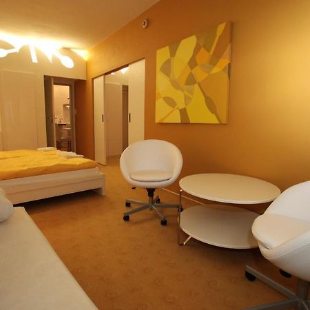 Penzion14 Hostinné Kamer foto