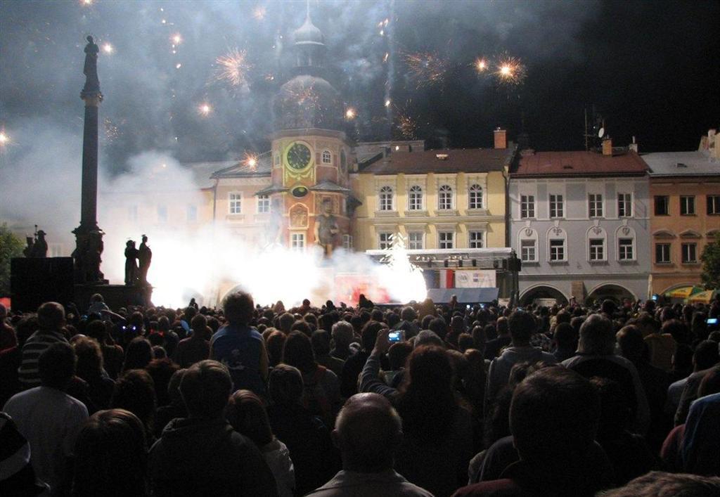 Penzion14 Hostinné Buitenkant foto